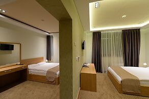 Hotel Hedonic