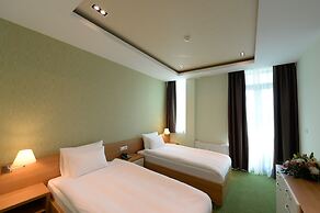 Hotel Hedonic