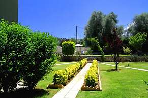 Saint Thomas Village