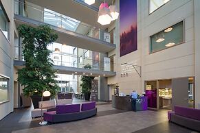 Mezzo Hotel & Business