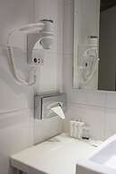 Mezzo Hotel & Business