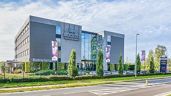 Mezzo Hotel & Business