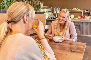 Mezzo Hotel & Business