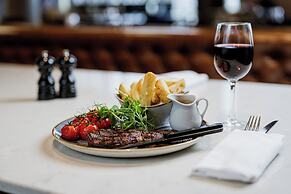 Crowne Plaza Aberdeen Airport by IHG