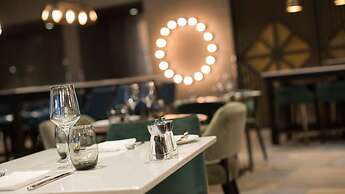 Crowne Plaza Aberdeen Airport by IHG