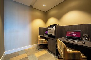 Crowne Plaza Aberdeen Airport by IHG