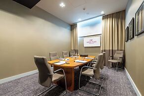 Crowne Plaza Aberdeen Airport by IHG