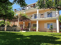 Green Park Apartments