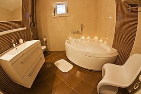 Green Park Apartments