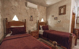 Maccan Cave Hotel
