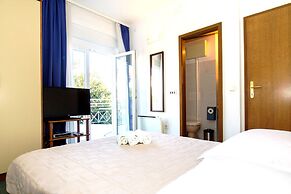 Beachfront Villa Mediteran