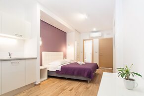 Beachfront Villa Mediteran