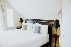 Shangri-La Boutique Bed & Breakfast