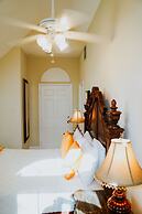 Shangri-La Boutique Bed & Breakfast