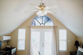 Shangri-La Boutique Bed & Breakfast