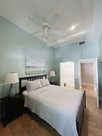 Shangri-La Boutique Bed & Breakfast