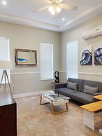 Shangri-La Boutique Bed & Breakfast