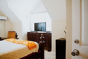 Shangri-La Boutique Bed & Breakfast