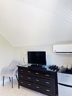 Shangri-La Boutique Bed & Breakfast