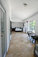 Manati World Point Inn