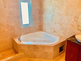 Manati World Point Inn