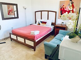 Manati World Point Inn