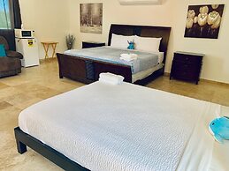 Manati World Point Inn