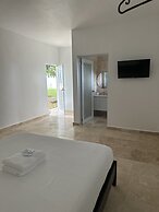 Manati World Point Inn