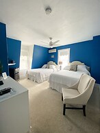 By the Sea Guests Bed & Breakfast & Suites