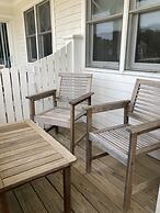 By the Sea Guests Bed & Breakfast & Suites