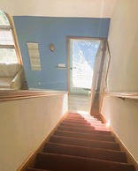 By the Sea Guests Bed & Breakfast & Suites