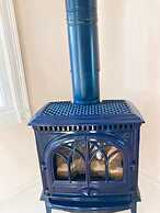 By the Sea Guests Bed & Breakfast & Suites