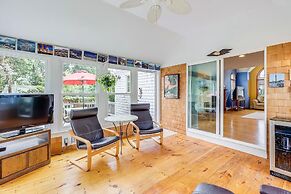 By the Sea Guests Bed & Breakfast & Suites