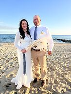 By the Sea Guests Bed & Breakfast & Suites