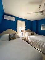 By the Sea Guests Bed & Breakfast & Suites