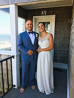 By the Sea Guests Bed & Breakfast & Suites