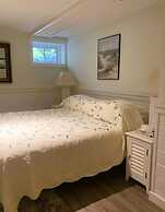 By the Sea Guests Bed & Breakfast & Suites