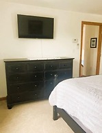 By the Sea Guests Bed & Breakfast & Suites