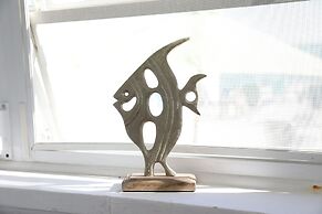 By the Sea Guests Bed & Breakfast & Suites