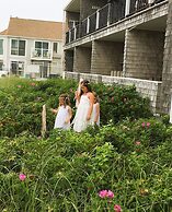 By the Sea Guests Bed & Breakfast & Suites