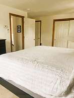 By the Sea Guests Bed & Breakfast & Suites