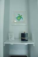 By the Sea Guests Bed & Breakfast & Suites