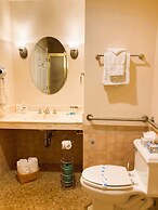 By the Sea Guests Bed & Breakfast & Suites