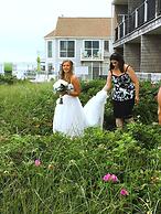 By the Sea Guests Bed & Breakfast & Suites