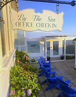By the Sea Guests Bed & Breakfast & Suites