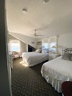By the Sea Guests Bed & Breakfast & Suites