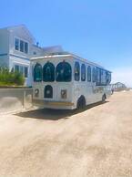 By the Sea Guests Bed & Breakfast & Suites