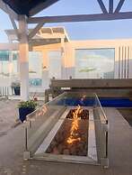 By the Sea Guests Bed & Breakfast & Suites