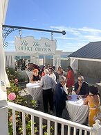 By the Sea Guests Bed & Breakfast & Suites