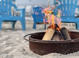 By the Sea Guests Bed & Breakfast & Suites